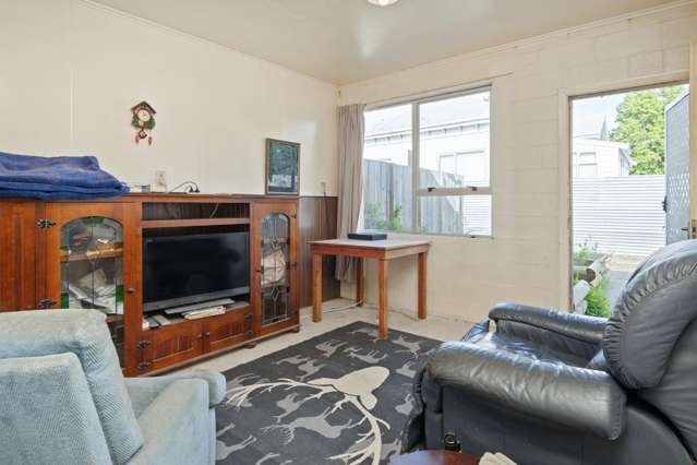 2/104 Budge Street Riversdale_2