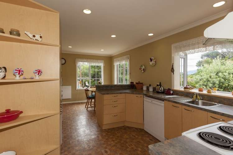 93 Matatua Road Raumati Beach_10