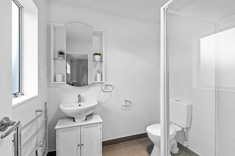 19 Saint Judes Lane Woolston_5