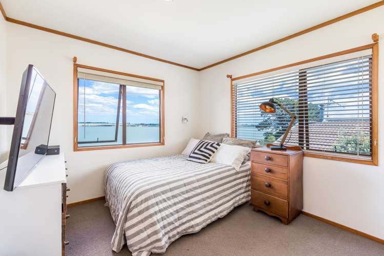 33 Saint Annes Crescent Wattle Downs_13