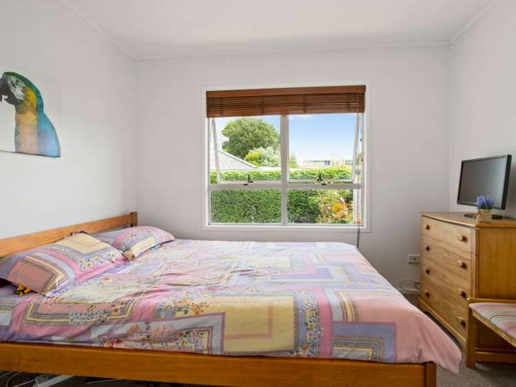 2/119 Abbotts Way Remuera_7