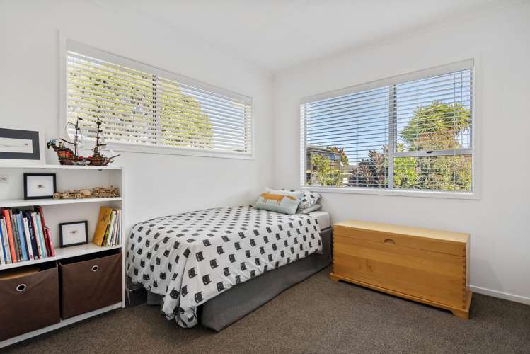 2/193 Lake Road Belmont_17