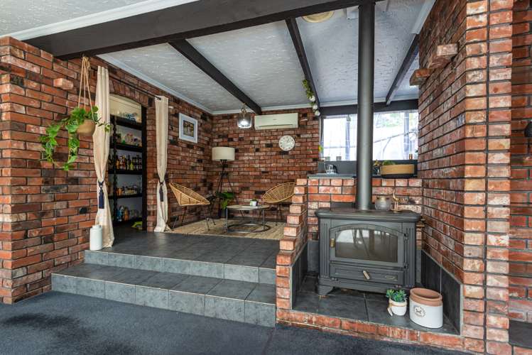 327 Avonhead Road Avonhead_6