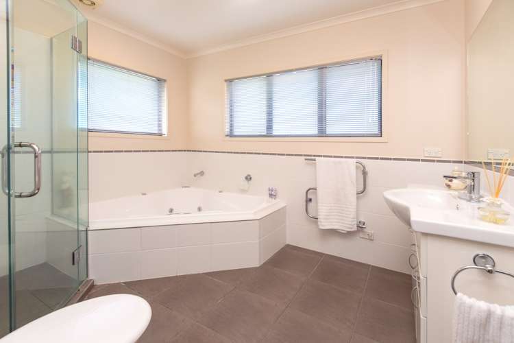 113 Alec Craig Way Gulf Harbour_11