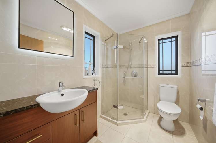 11 Katavich Place Mount Roskill_17