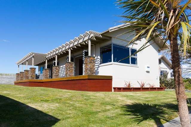 32 Links Drive Waiwhakaiho_3