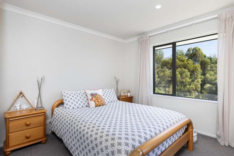 56 Fairbourne Drive Fairhall_16