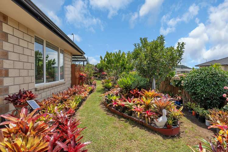 2 Ocean View Rise Ruakākā_2