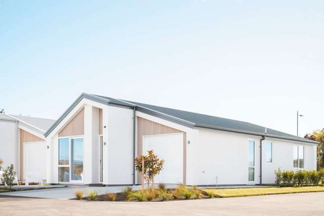 Stunning Lifestyle Villa for Over 55s