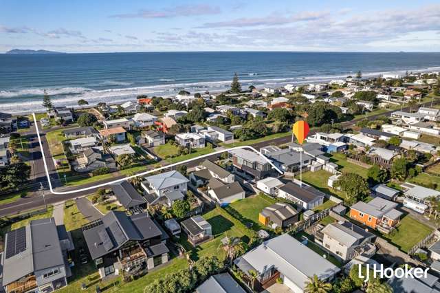 Relaxed coastal holiday living