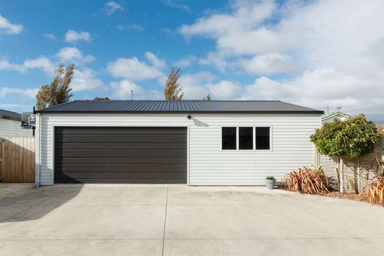 968 Tremaine Avenue Roslyn_20