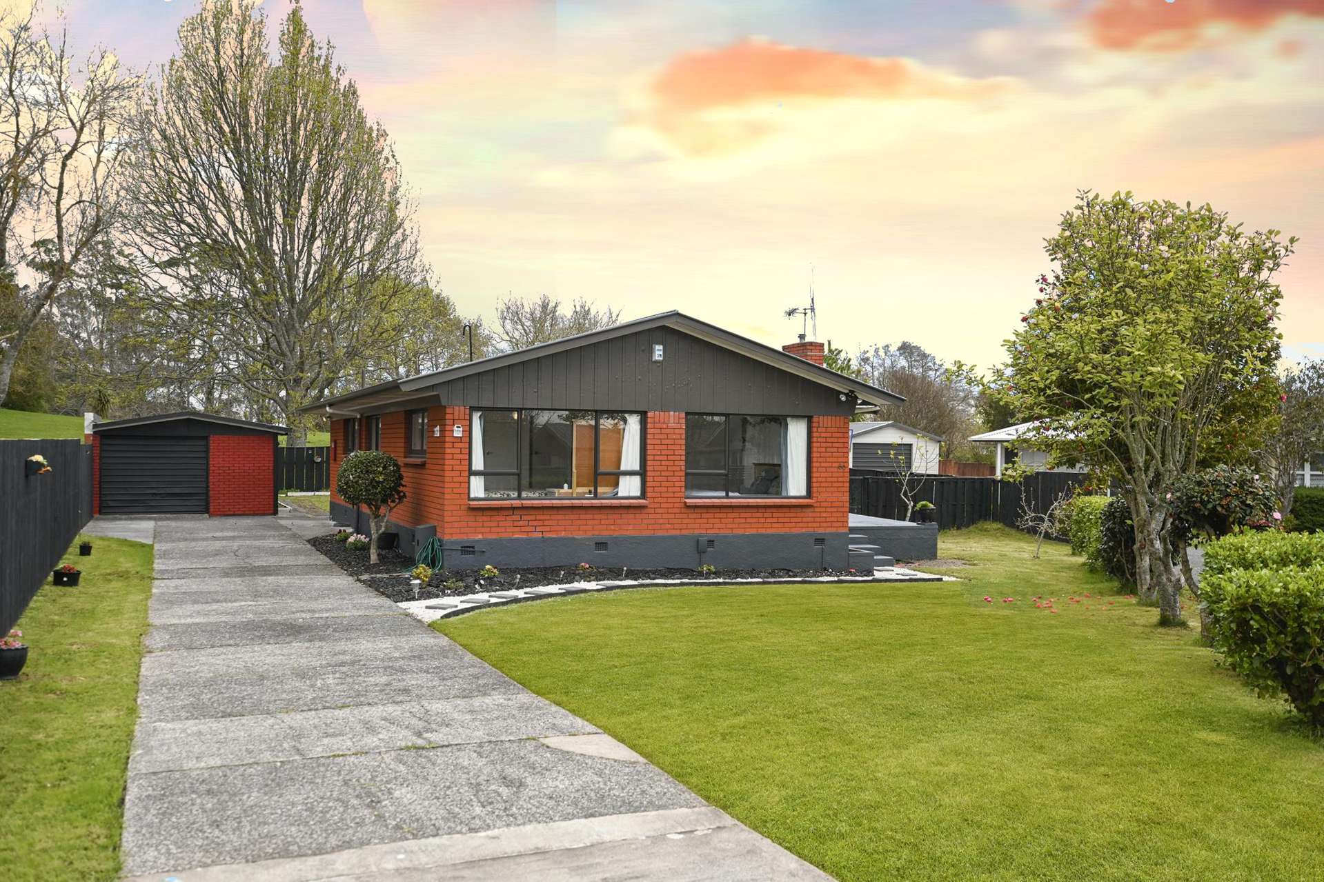 59 Resthill Crescent Glenview_0