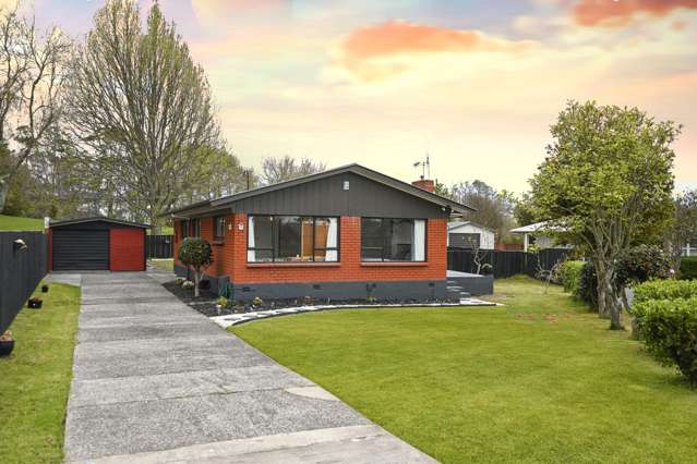 Brick Home - Freehold| Move-In Ready