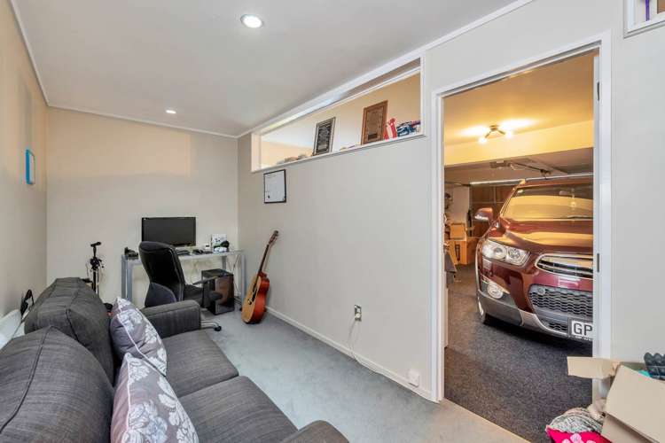 2/160 Cliff View Drive Green Bay_21