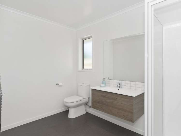 5 Calla Way Matua_12