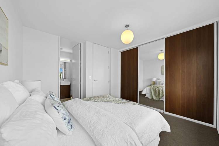 84 Norwood Drive Flat Bush_20