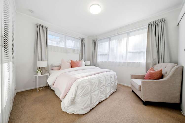 70 Ravenwood Drive Forrest Hill_9