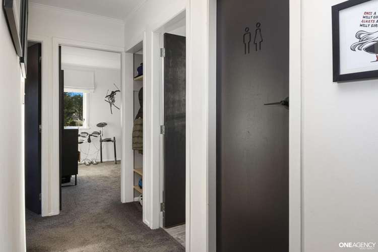 22 Bartlett Grove Tawa_14