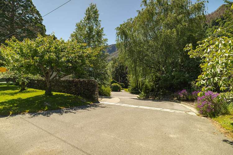 Manse Mews Sections Arrowtown_5