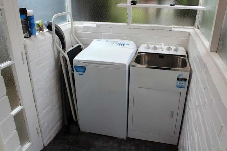 4/40 Lake Road Narrow Neck_9