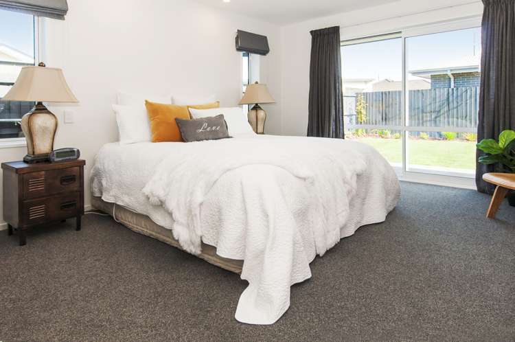 33 Hasendene Drive Lincoln_12