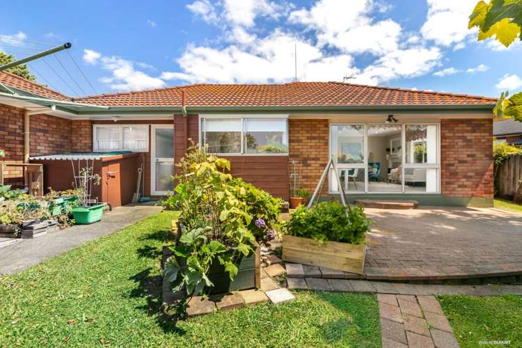 1/15 Carriage Close Northpark_11