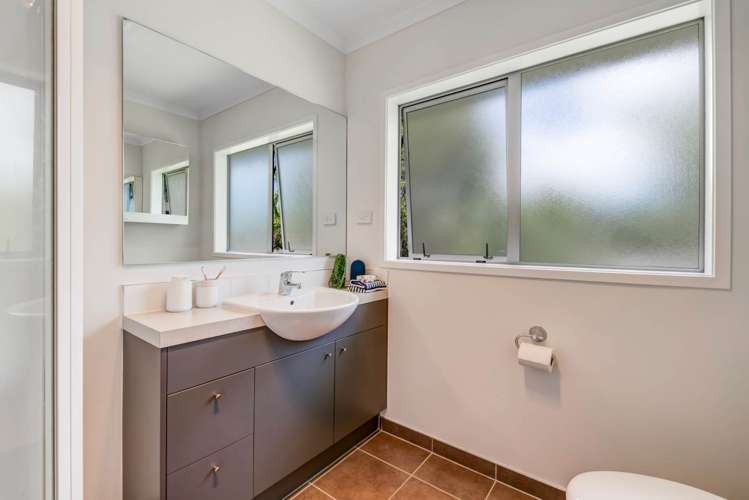 4 Barnacle Rise Red Beach_18