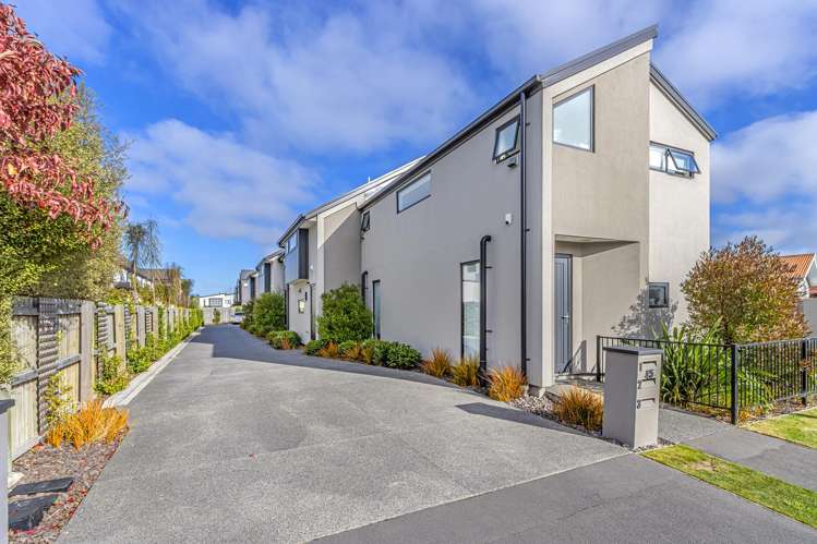 2/45 Division Street Riccarton_11