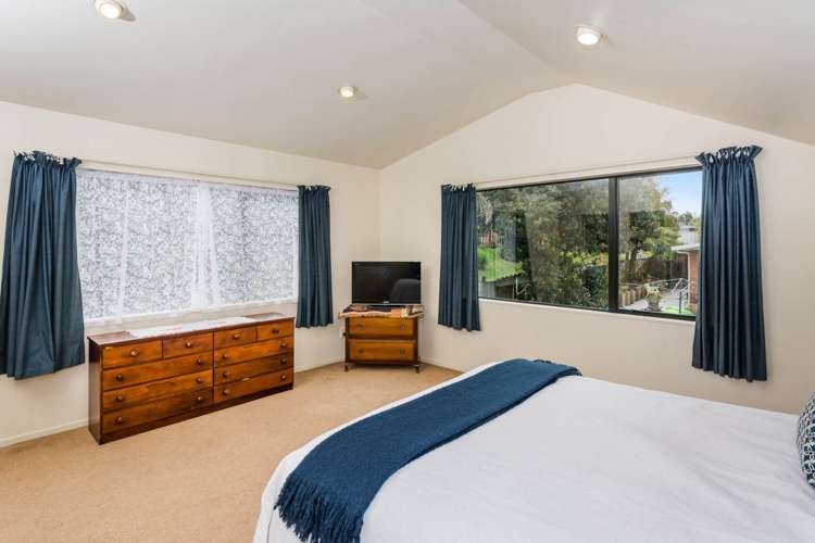 75 Girrahween Drive Totara Vale_10