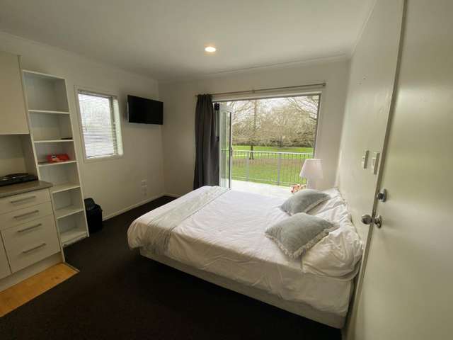 3E/16 Greensboro Street 1074_1