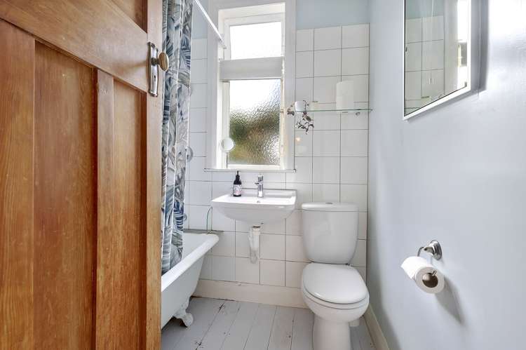 16 Akatea Street Berhampore_8