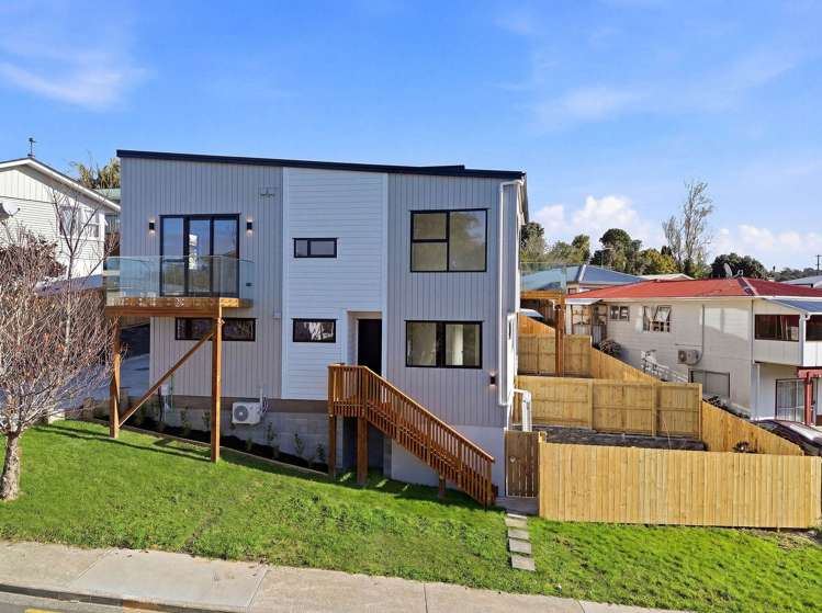 Lots1-3/12 Totaravale Drive Totara Vale_3