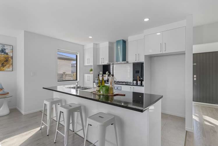 9 Soaring Bird Drive Takanini_7