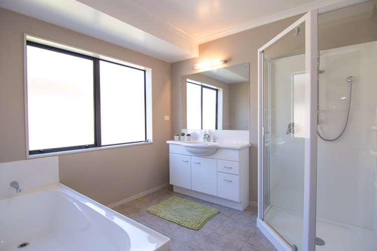 4 Fern Place Beachlands_13