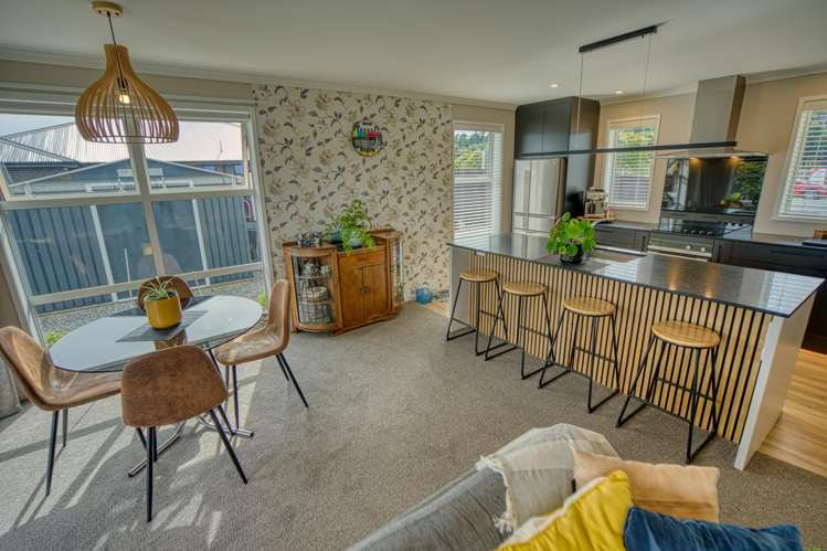 174 Coulson Road Paroa_11