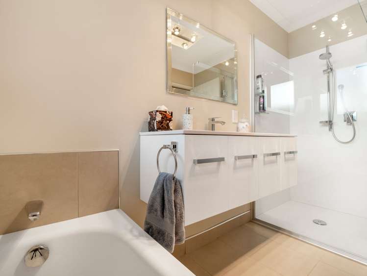 38 Middle Road Allenton_15