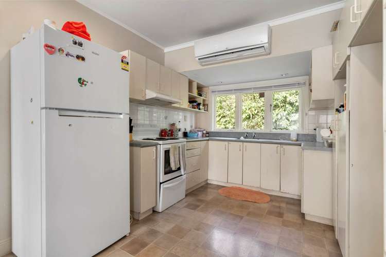 22 Young Crescent Drury_6