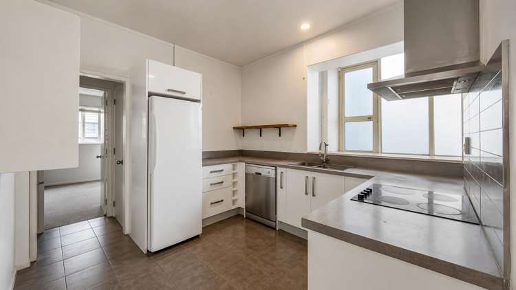 112 Broadway Matamata_16
