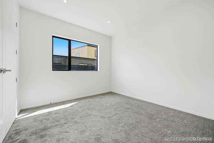 1 & 3 Chalky Street Opaheke_13