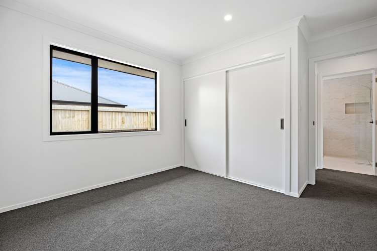 8 Mcquillan Avenue Woodend_15