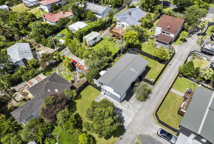 69a Woodglen Road Glen Eden_11