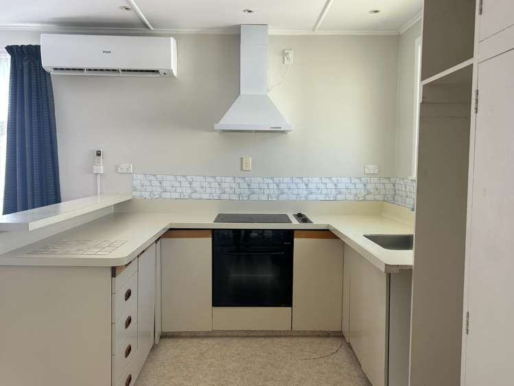 14 Wairau Road 10728_1