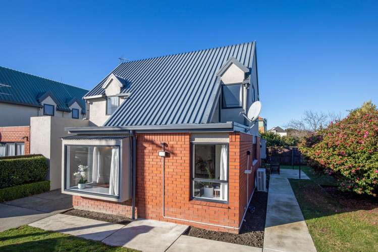 2/10 Nortons Road_1