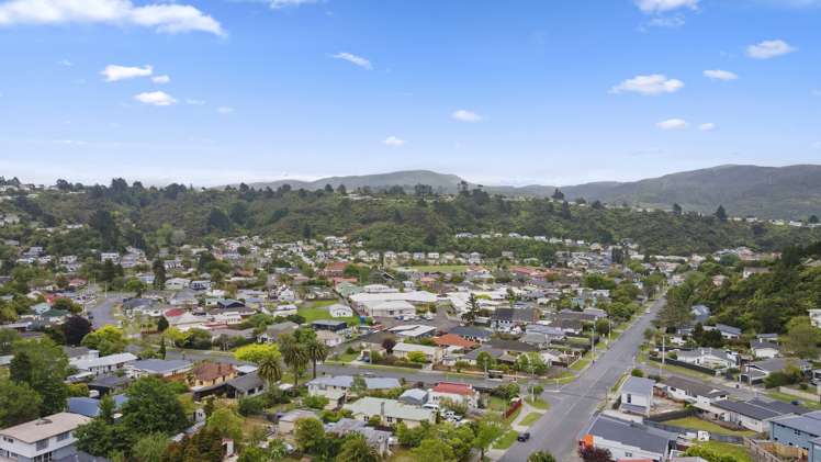 61 Glen Road Stokes Valley_26