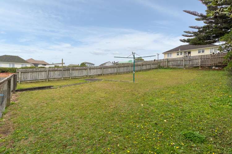 132 Castor Crescent Cannons Creek_12