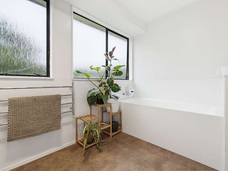 13A Kaiwaka Road Waiuku_15