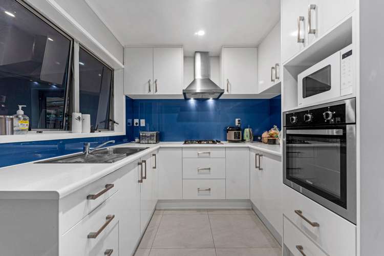2/13 Lochinver Road_1
