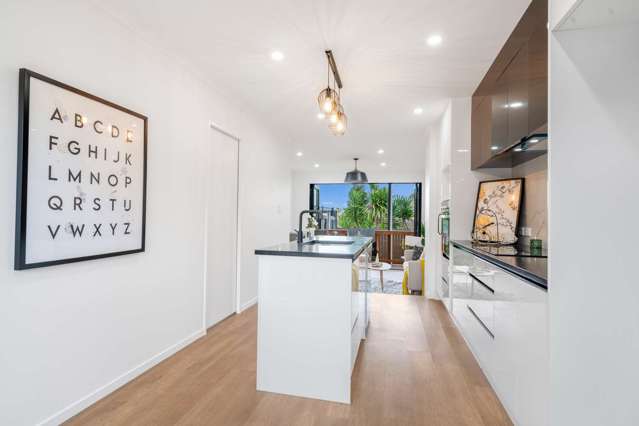 12/32 Brandon Road Glen Eden_1
