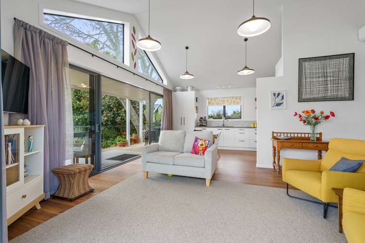 16 Cowley Drive Leamington_24