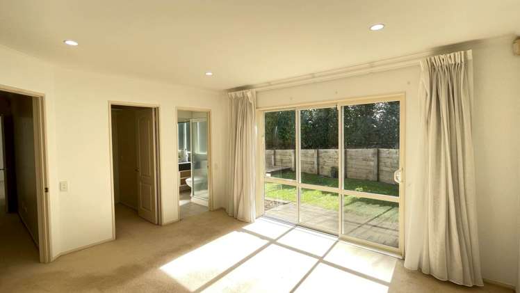 9 Hoani Glade Saint Johns_11